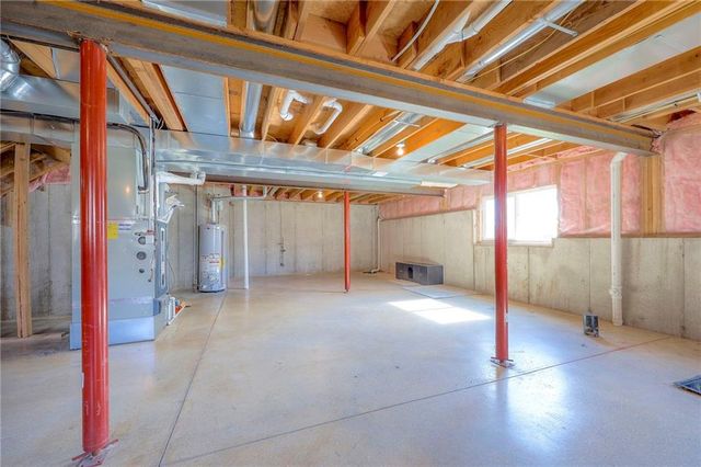 800 154th Place, Basehor, KS 66007