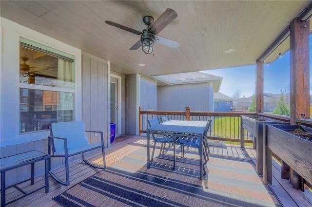 800 154th Place, Basehor, KS 66007