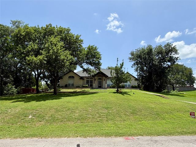 110 Pecan Valley Lane, Waxahachie, TX 75165