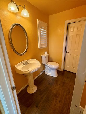 110 Pecan Valley Lane, Waxahachie, TX 75165