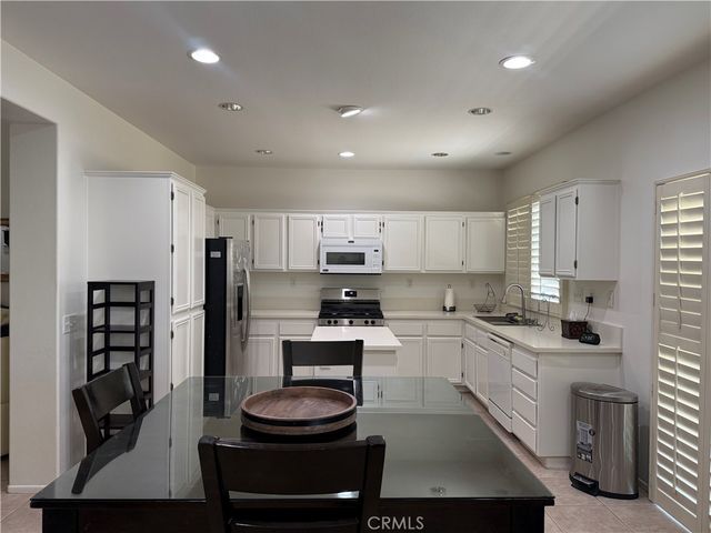 7125 Ravenswood, Rancho Cucamonga, CA 91701