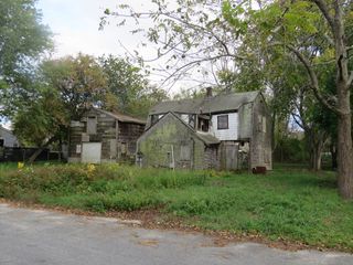 44 Bernard St, Acushnet, MA 02743