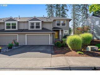 8654 Ne ROCKSPRING St, Hillsboro, OR 97006