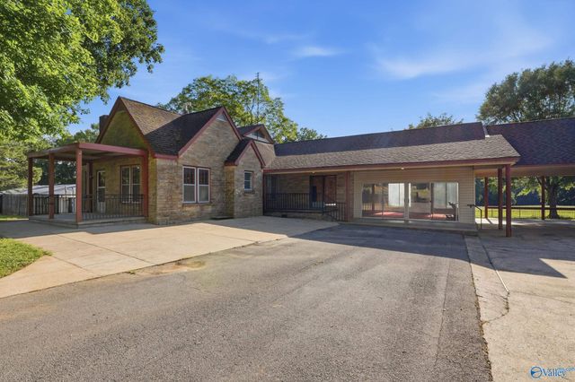 350 County Road 125, Rogersville, AL 35652