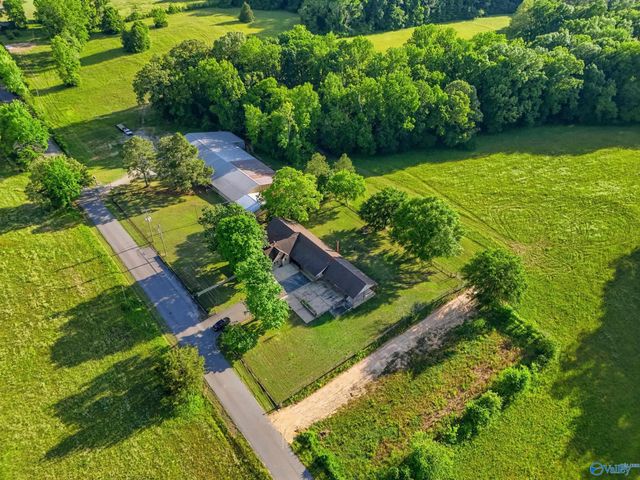 350 County Road 125, Rogersville, AL 35652