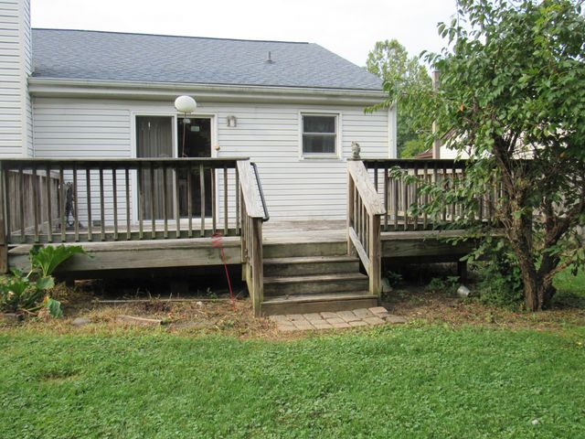 221 Tyler Avenue, Pataskala, OH 43062