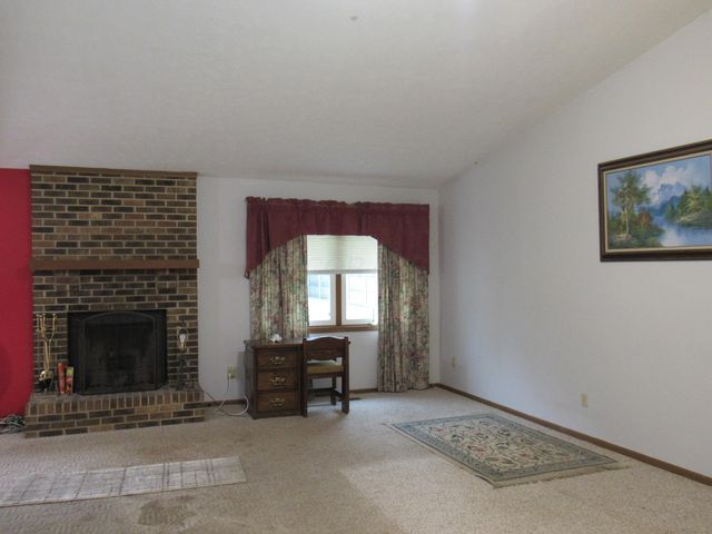 221 Tyler Avenue, Pataskala, OH 43062