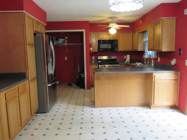 221 Tyler Avenue, Pataskala, OH 43062
