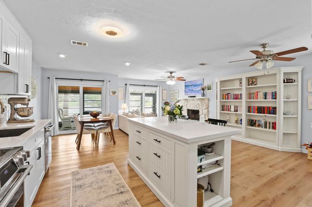 3266 NE Holly Creek Drive, Jensen Beach, FL 34957