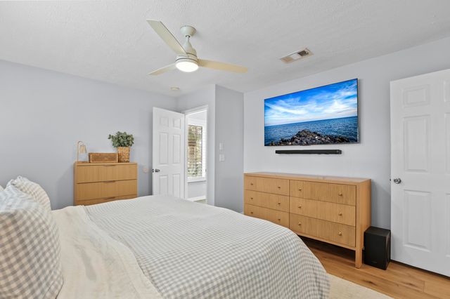 3266 NE Holly Creek Drive, Jensen Beach, FL 34957