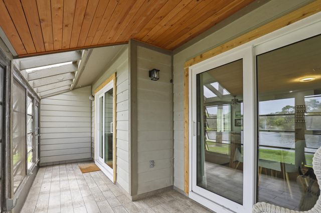 3266 NE Holly Creek Drive, Jensen Beach, FL 34957