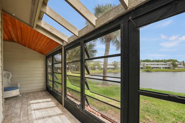 3266 NE Holly Creek Drive, Jensen Beach, FL 34957