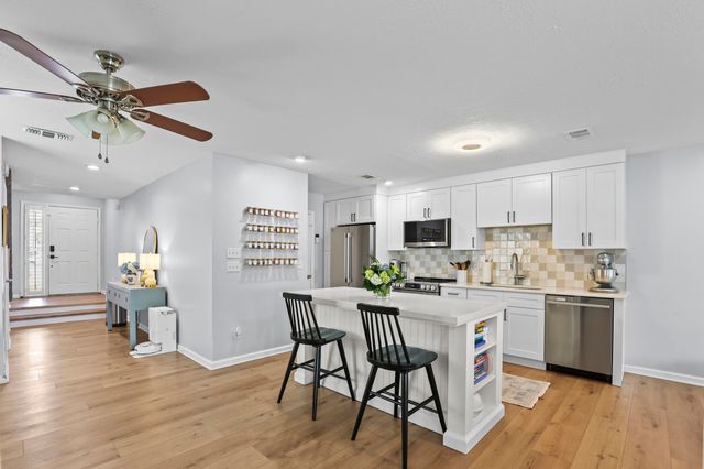 3266 NE Holly Creek Drive, Jensen Beach, FL 34957