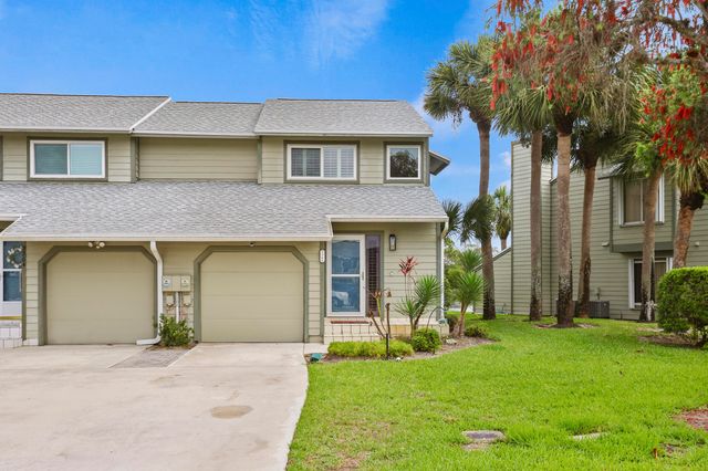 3266 NE Holly Creek Drive, Jensen Beach, FL 34957