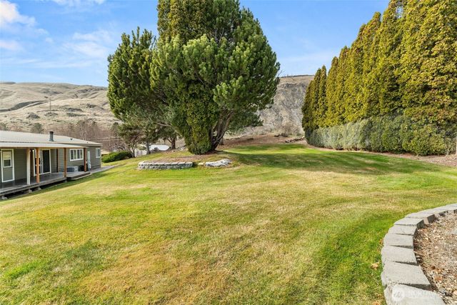 384 SR 173, Brewster, WA 98812