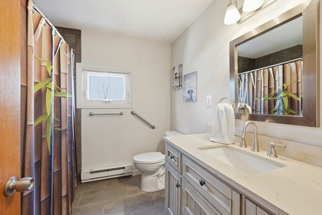11 Paul St, Auburn, MA 01501