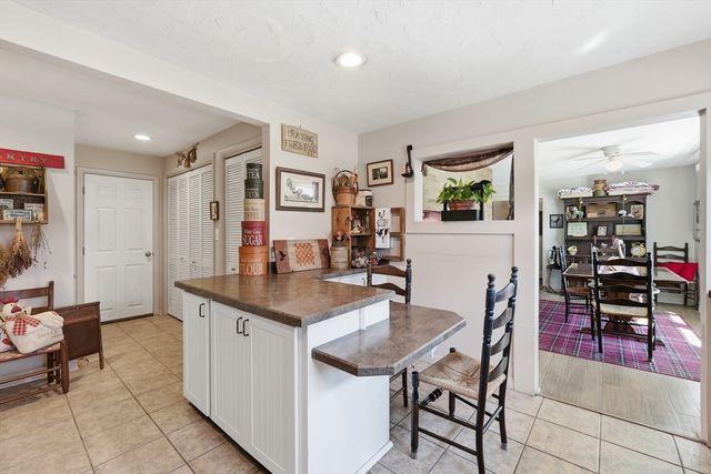 11 Paul St, Auburn, MA 01501
