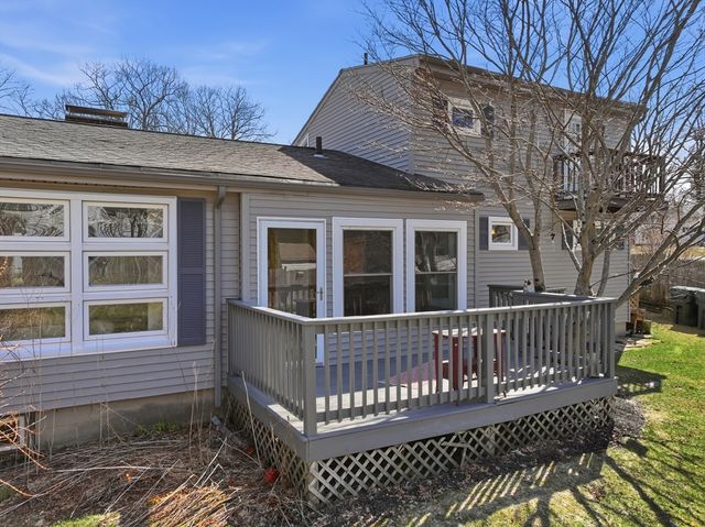 11 Paul St, Auburn, MA 01501