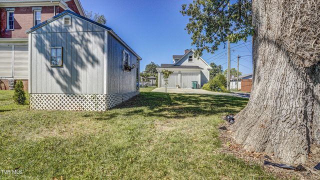 434 Lindsey Street, Bristol, VA 24201