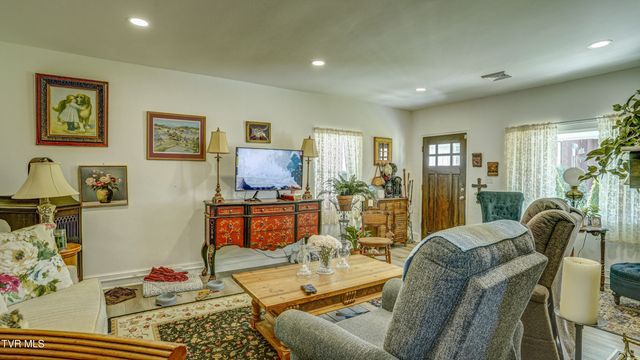 434 Lindsey Street, Bristol, VA 24201