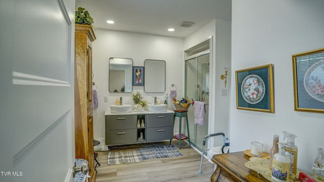 434 Lindsey Street, Bristol, VA 24201