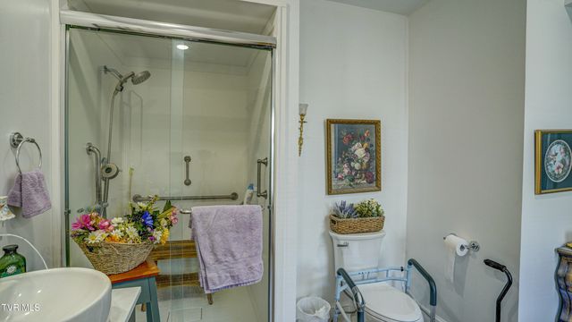 434 Lindsey Street, Bristol, VA 24201