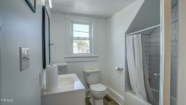 434 Lindsey Street, Bristol, VA 24201