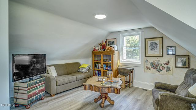 434 Lindsey Street, Bristol, VA 24201