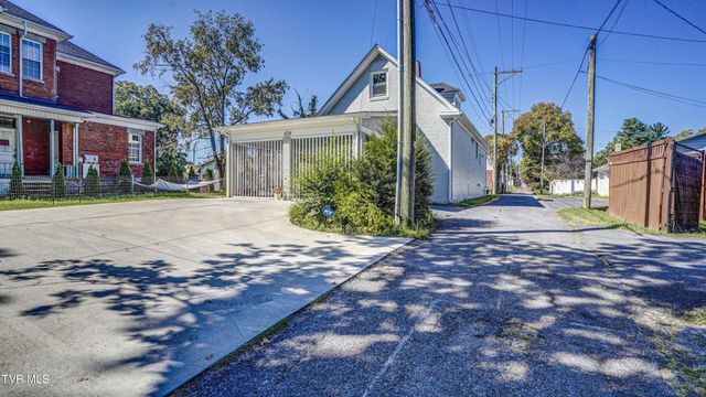434 Lindsey Street, Bristol, VA 24201
