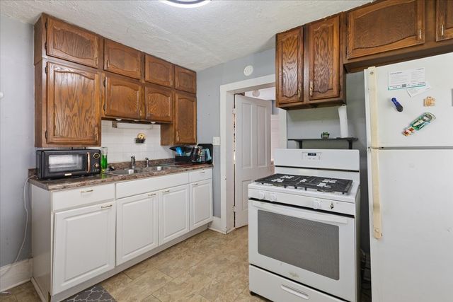 15125 S Dillman Street, Plainfield, IL 60544