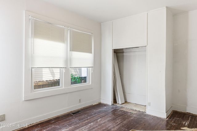 623 S 6th Street, Wilmington, NC 28401