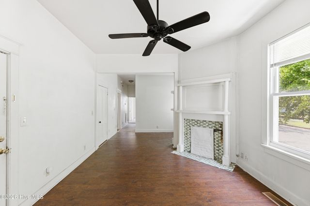 623 S 6th Street, Wilmington, NC 28401