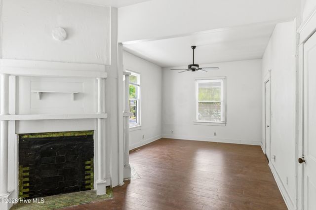623 S 6th Street, Wilmington, NC 28401