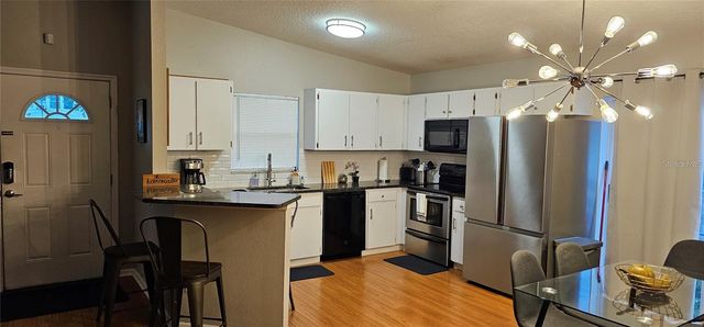 212 W SOUTH AVENUE, Tampa, FL 33603