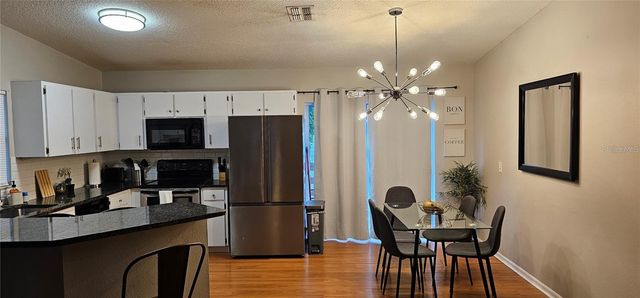 212 W SOUTH AVENUE, Tampa, FL 33603