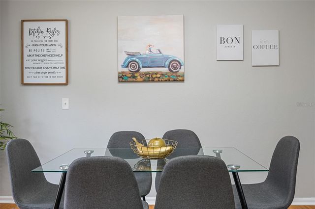 212 W SOUTH AVENUE, Tampa, FL 33603