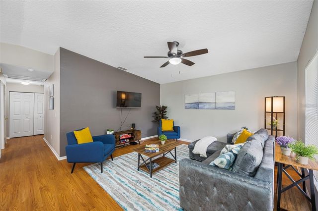 212 W SOUTH AVENUE, Tampa, FL 33603