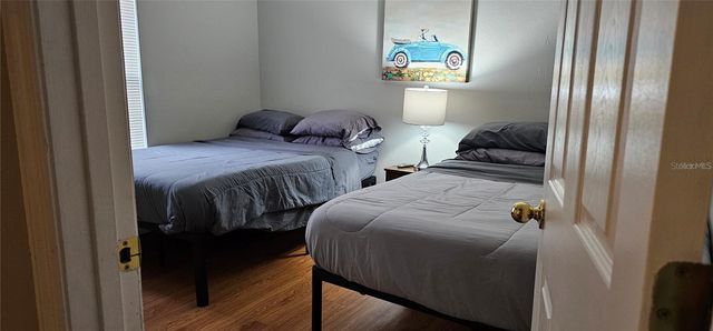 212 W SOUTH AVENUE, Tampa, FL 33603