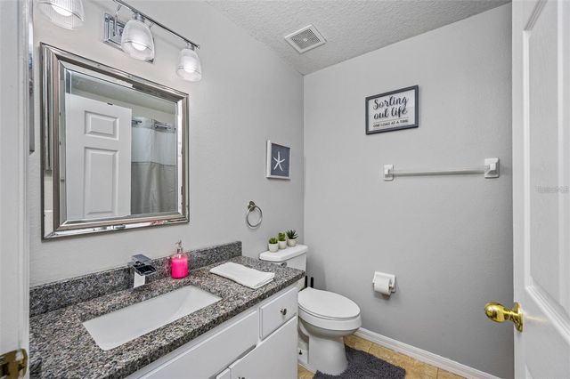 212 W SOUTH AVENUE, Tampa, FL 33603