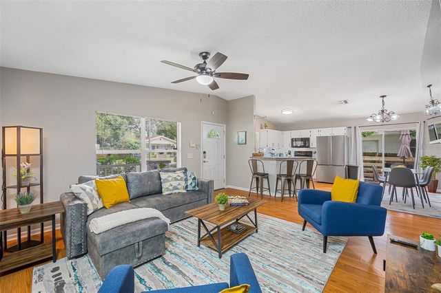 212 W SOUTH AVENUE, Tampa, FL 33603