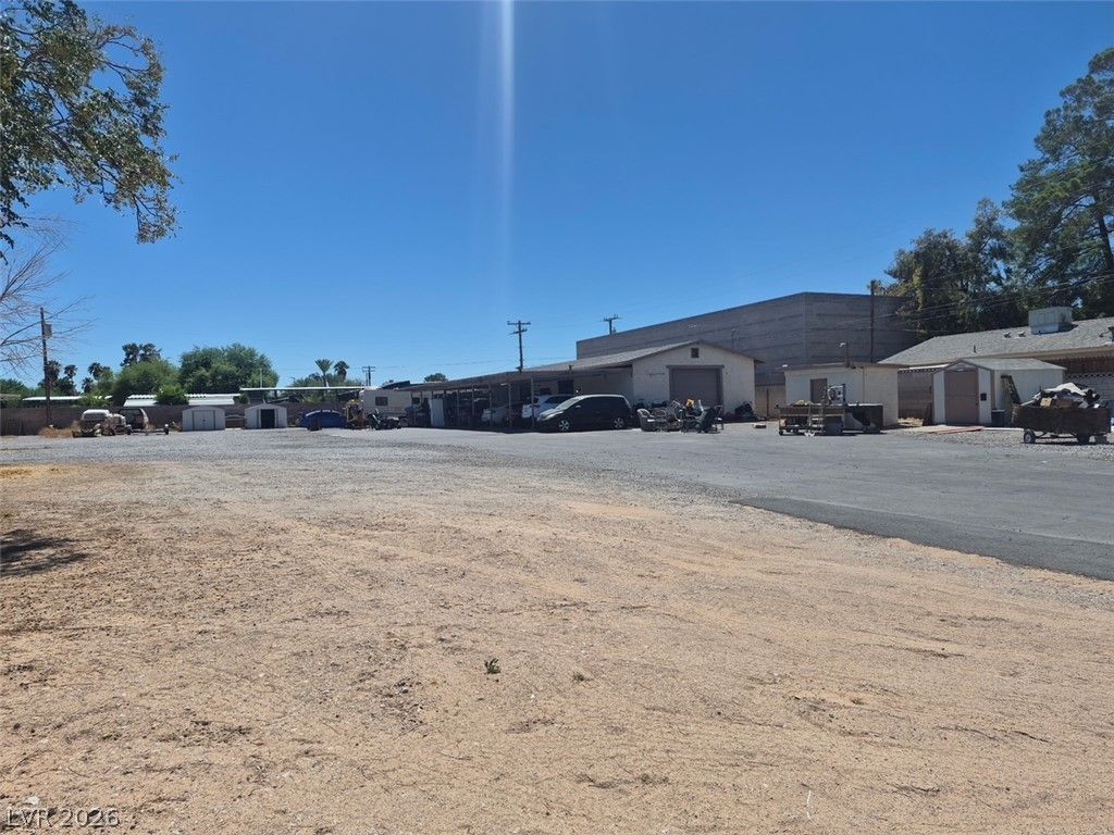 5001 West Gilmore Avenue, Las Vegas, NV 89130 — exterior