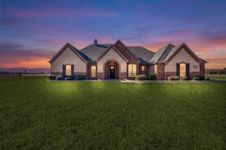10055 Dorsett Drive, Talty, TX 75126