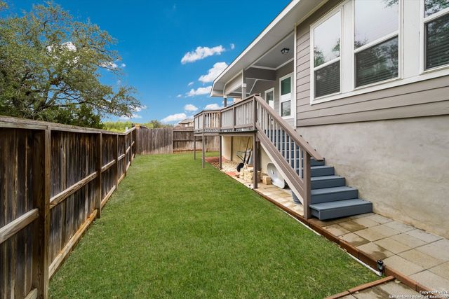 22843 Carriage Bush Dr, San Antonio, TX 78261