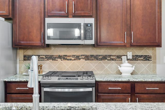 78 WAYFARE Lane, Jacksonville, FL 32081