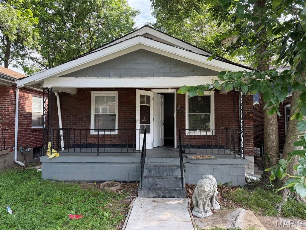 6719 Stratford Avenue, Pine Lawn, MO 63121