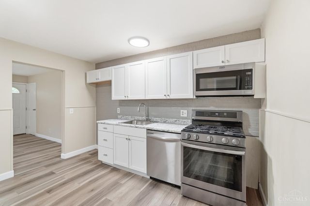 2751 Pickmeier Lane, Cincinnati, OH 45211