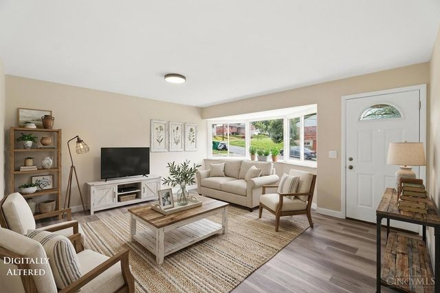 2751 Pickmeier Lane, Cincinnati, OH 45211