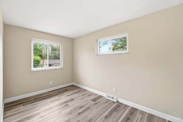 2751 Pickmeier Lane, Cincinnati, OH 45211