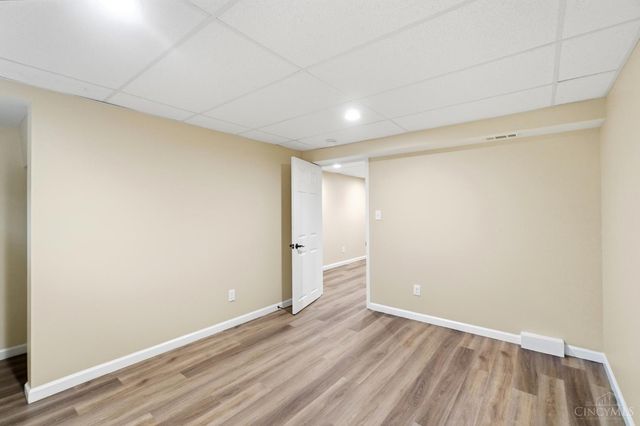 2751 Pickmeier Lane, Cincinnati, OH 45211