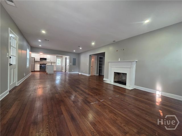 202 E 58 Street, Savannah, GA 31405